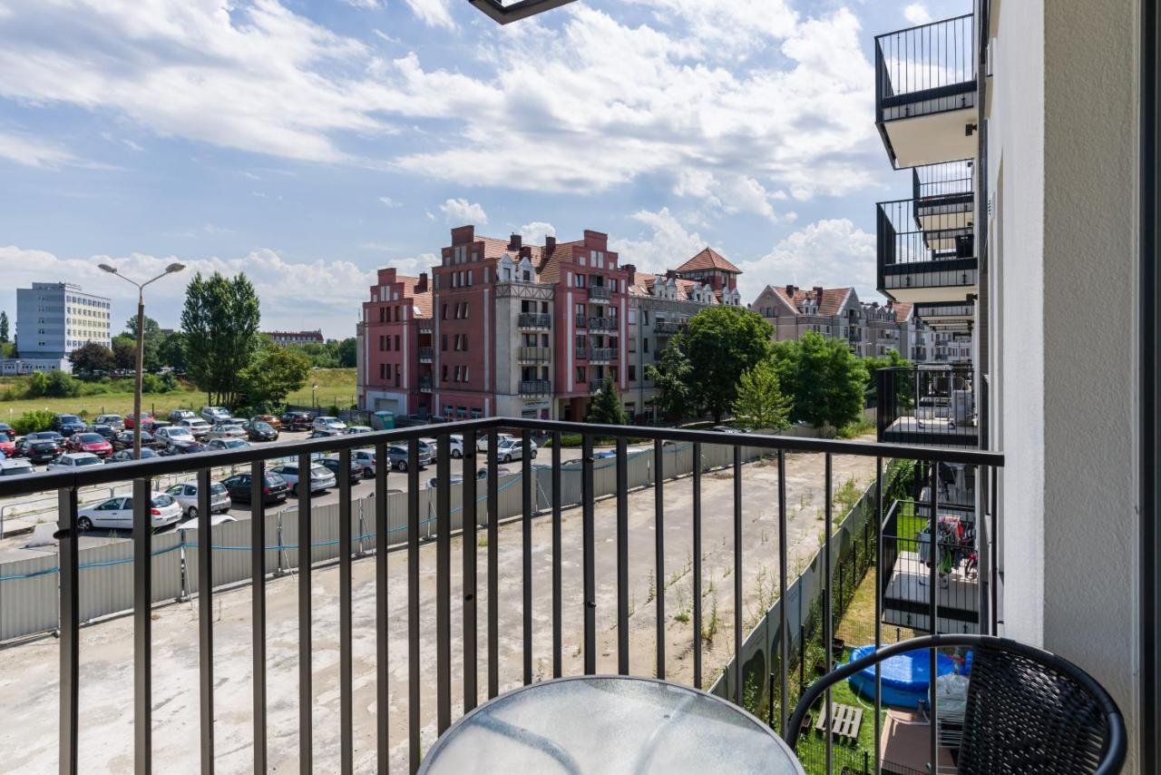 Esencja Apartments With Free Parking Garbary 104 By Noclegi Renters Poznań Exteriör bild