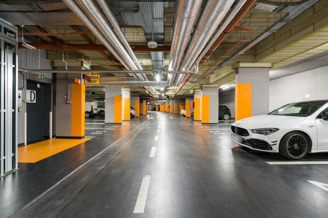 Esencja Apartments With Free Parking Garbary 104 By Noclegi Renters Poznań Exteriör bild