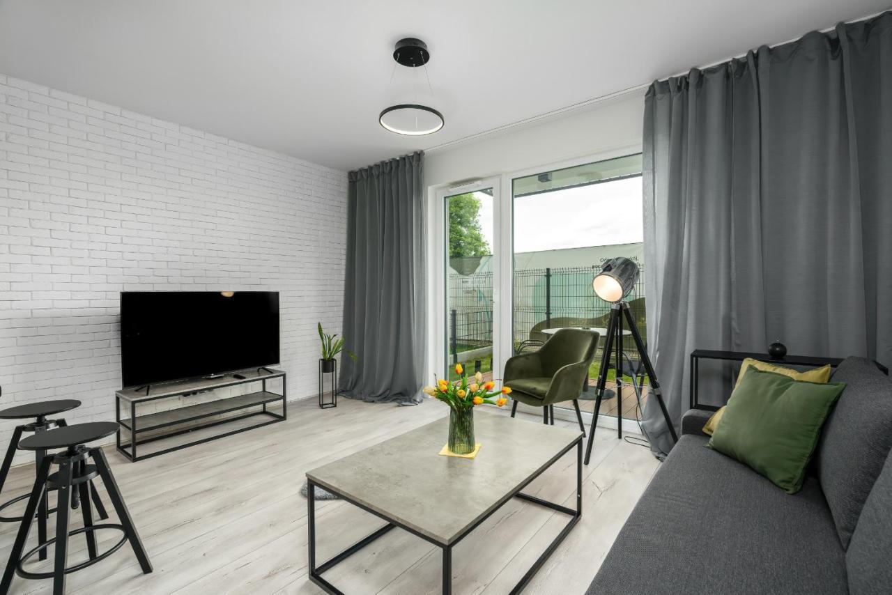 Esencja Apartments With Free Parking Garbary 104 By Noclegi Renters Poznań Exteriör bild