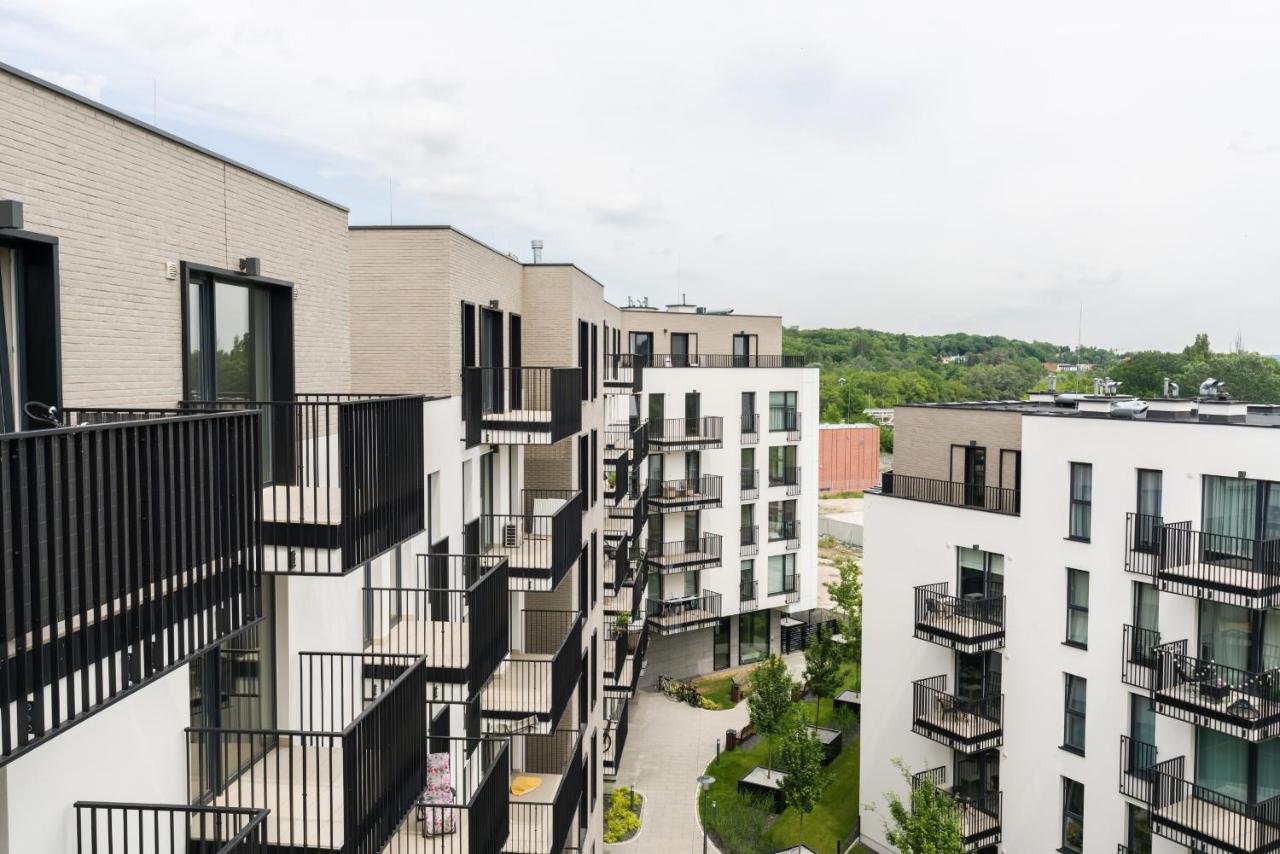 Esencja Apartments With Free Parking Garbary 104 By Noclegi Renters Poznań Exteriör bild
