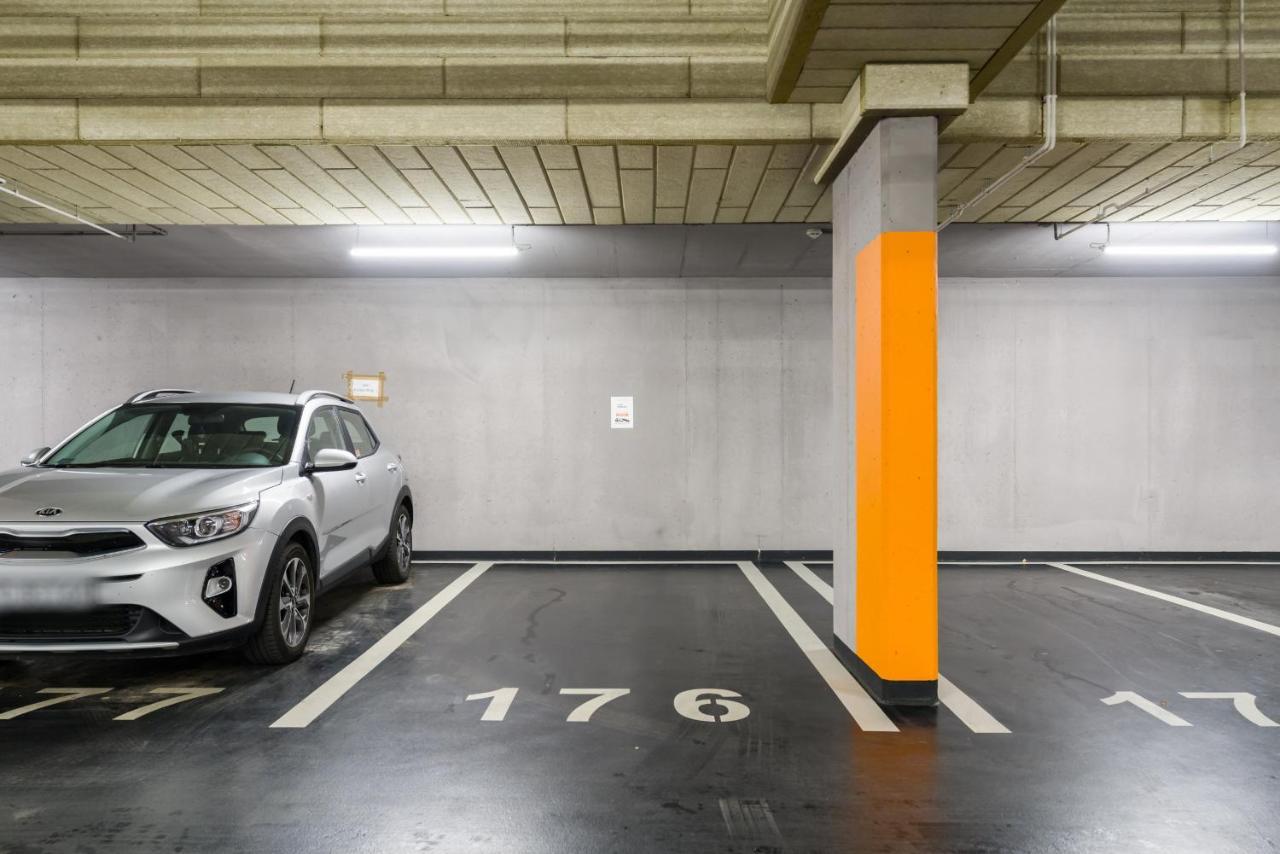 Esencja Apartments With Free Parking Garbary 104 By Noclegi Renters Poznań Exteriör bild