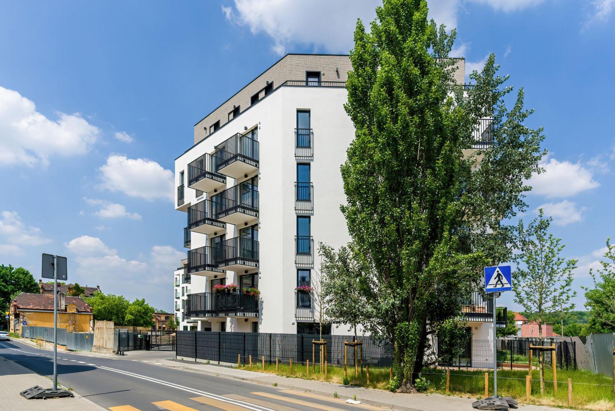 Esencja Apartments With Free Parking Garbary 104 By Noclegi Renters Poznań Exteriör bild